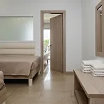 Ξενοδοχείο Caretta & Waterpark 4*