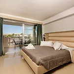Ξενοδοχείο Caretta & Waterpark 4*