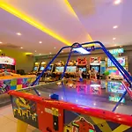 Ξενοδοχείο Caretta & Waterpark 4*
