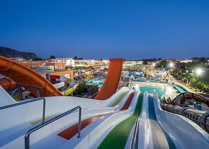 Hotel Caretta & Waterpark 4*