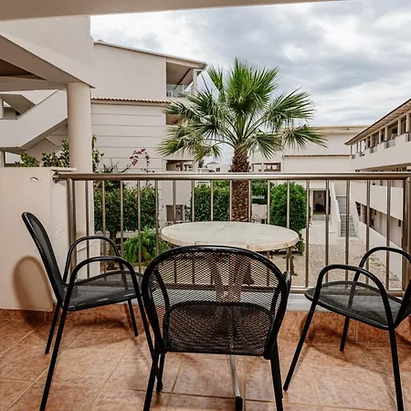 Caretta & Waterpark Hotel