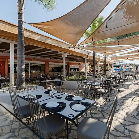 Hotel Caretta & Waterpark Kalamákion