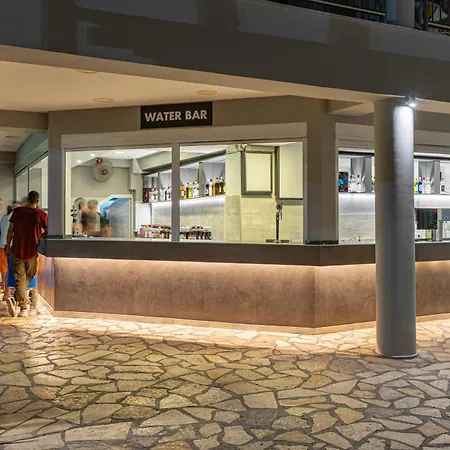 Caretta & Waterpark Hotel
