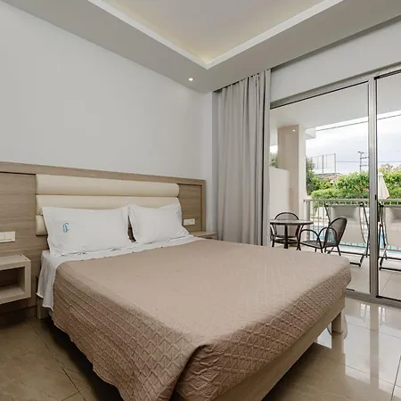 Caretta & Waterpark Hotel 4*