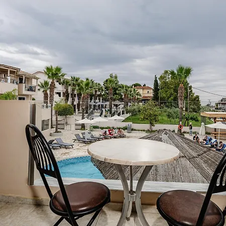 Hotel Caretta & Waterpark Kalamákion