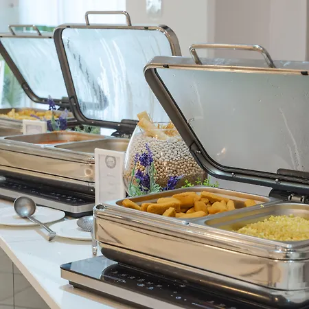 Caretta & Waterpark Hotel