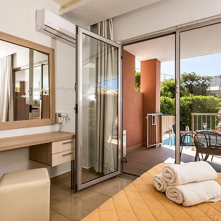 Hotel Caretta & Waterpark 4*