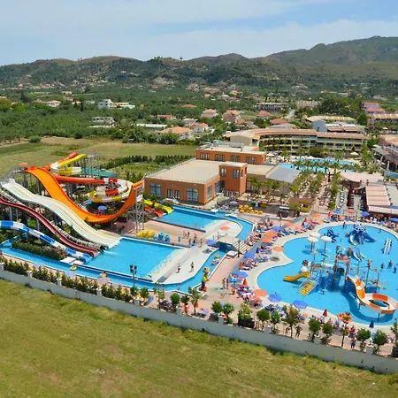 Caretta & Waterpark Kalamáki