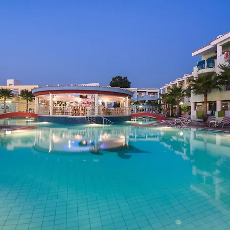 Caretta & Waterpark Hotel