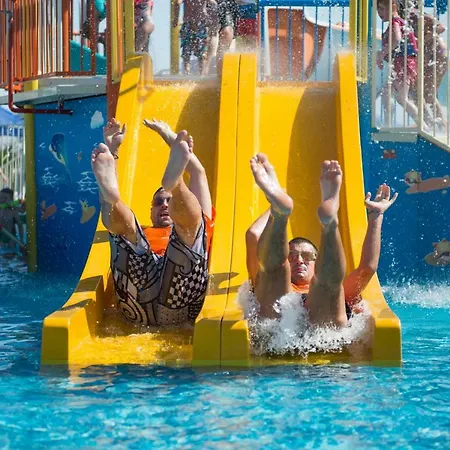 Caretta & Waterpark 4* Kalamáki