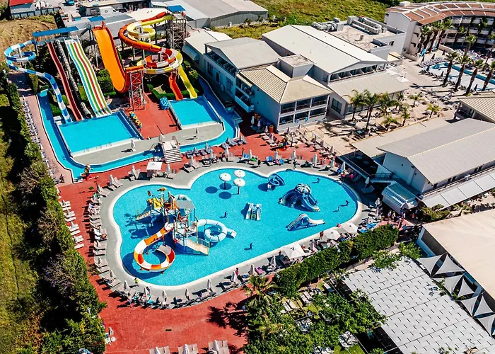 Hotel Caretta & Waterpark Kalamákion