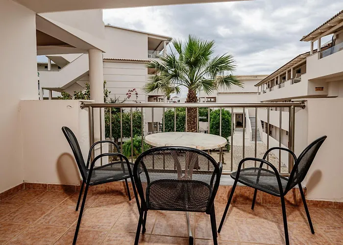 Caretta & Waterpark Hotel