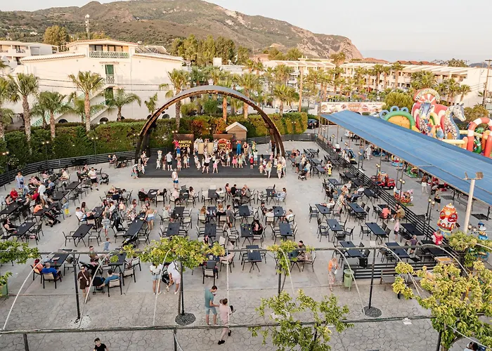 Caretta & Waterpark Hotel