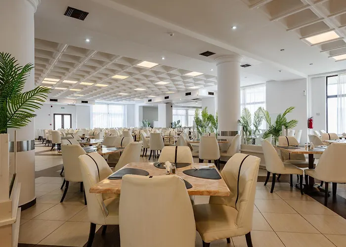Caretta & Waterpark Hotel 4*