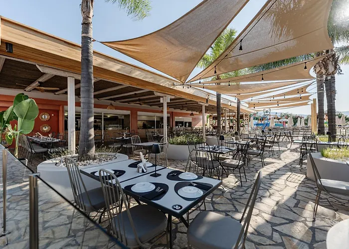 Hotel Caretta & Waterpark Kalamákion