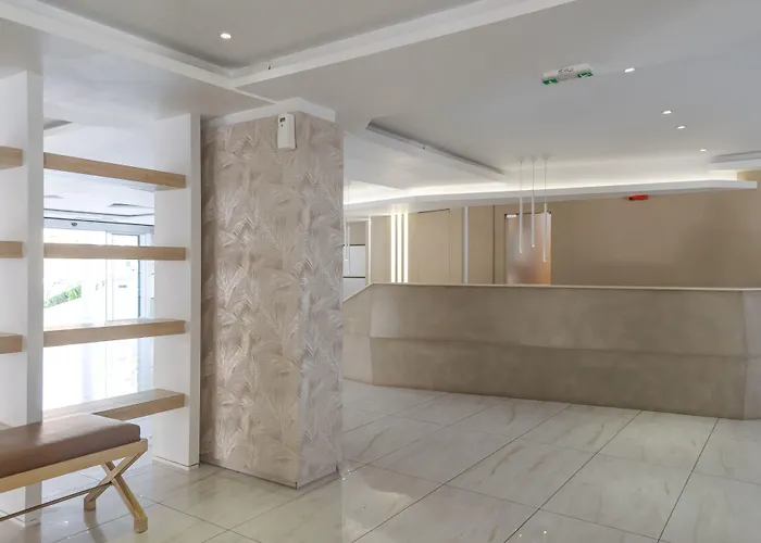 Caretta & Waterpark Hotel