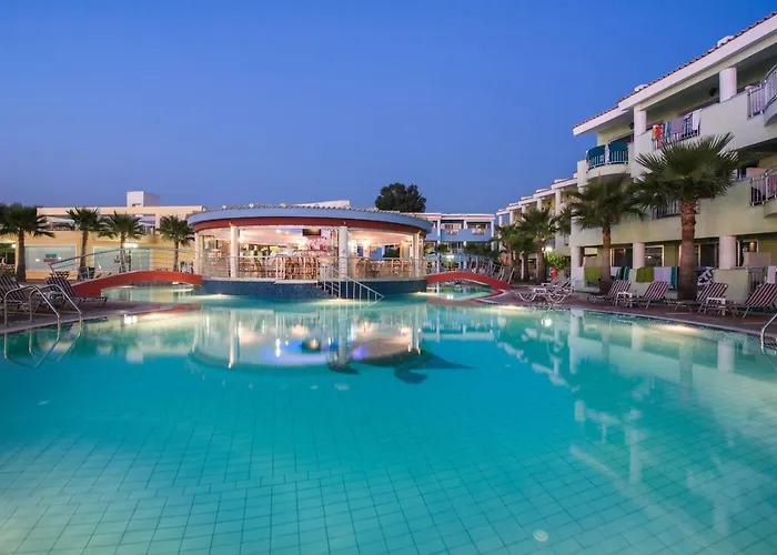 Caretta & Waterpark Hotel