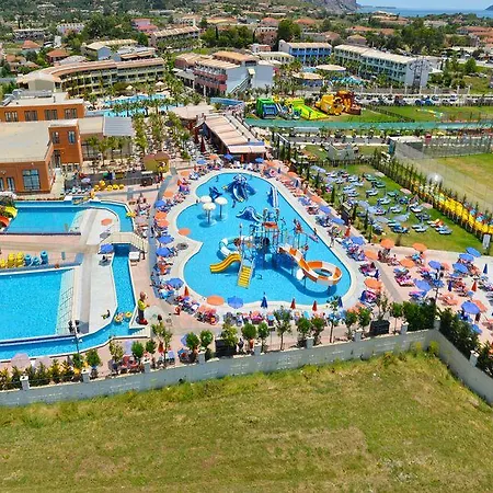 فندق Caretta & Waterpark